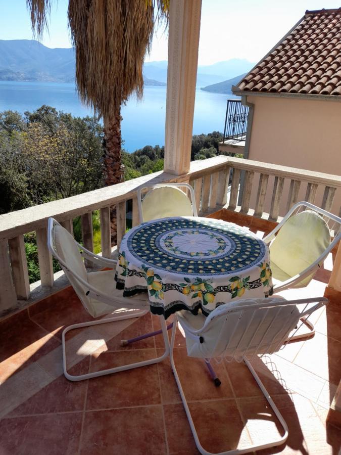 Villa Garden Apartments ヘルツェグ・ノヴィ エクステリア 写真