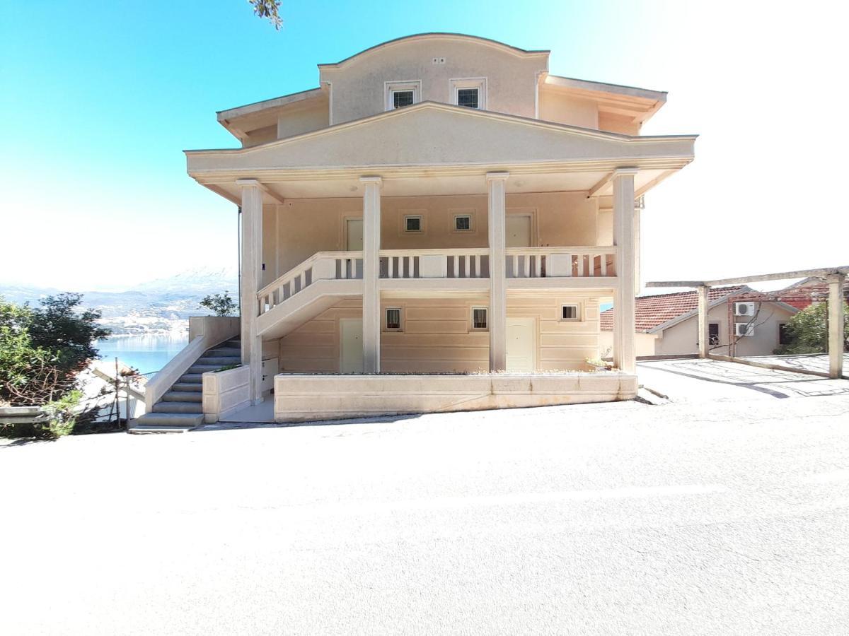 Villa Garden Apartments ヘルツェグ・ノヴィ エクステリア 写真