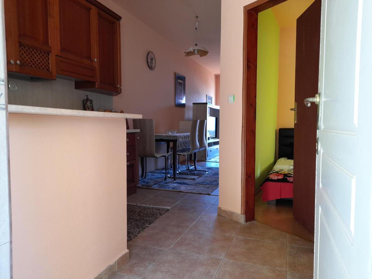 Villa Garden Apartments ヘルツェグ・ノヴィ エクステリア 写真