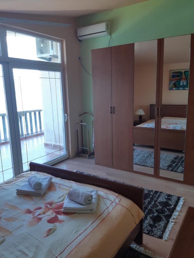 Villa Garden Apartments ヘルツェグ・ノヴィ エクステリア 写真